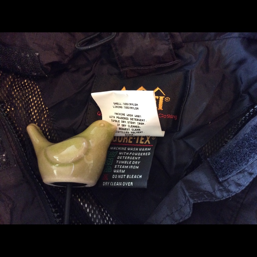 REI Black and Purple Anorak Sz S - Picture 7 of 16